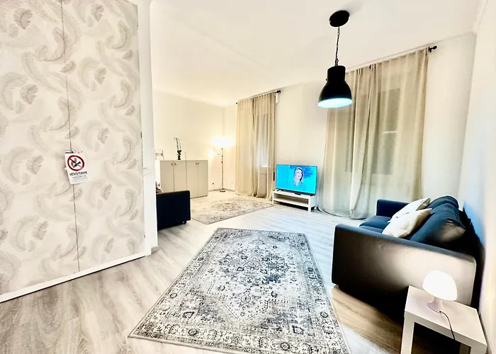 The Center Residence